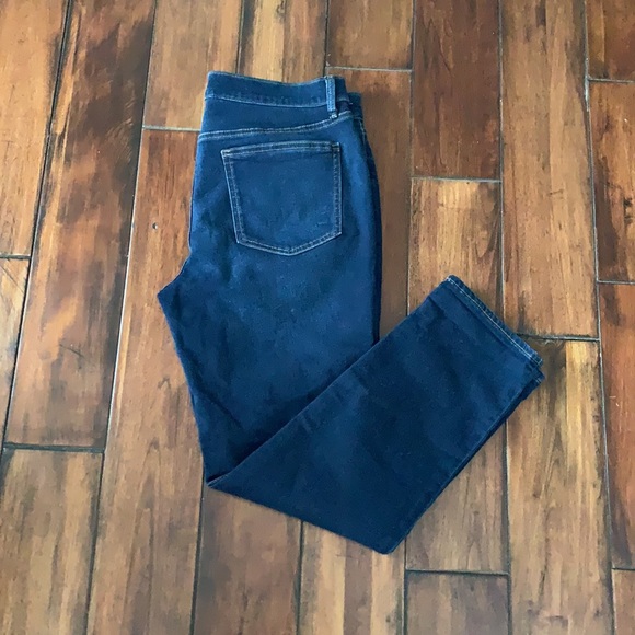 🎄 GAP Comfortable fit Girlfriend Jeans - Picture 1 of 3